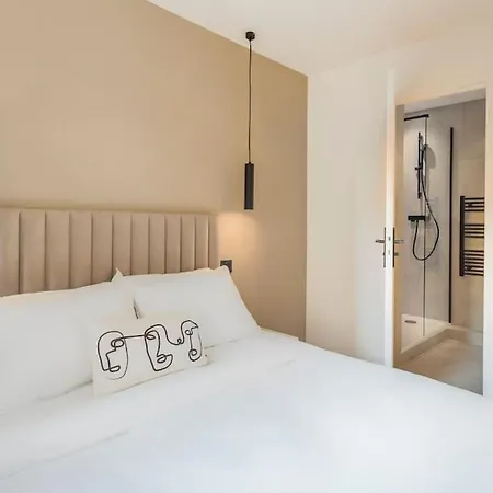 Luxurious 3 Min Walk From Eiffel Tower * Parigi