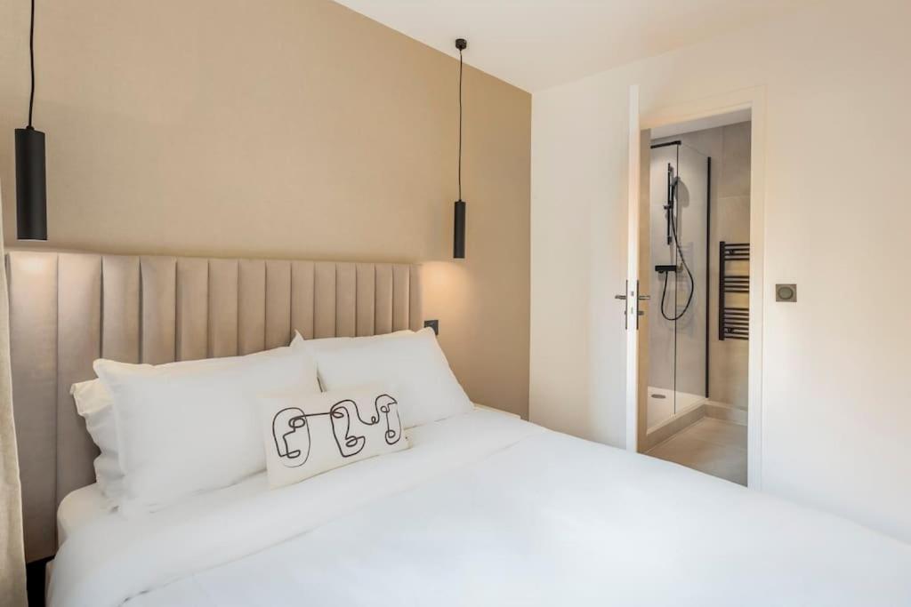 Luxurious 3 Min Walk From Eiffel Tower * Parigi