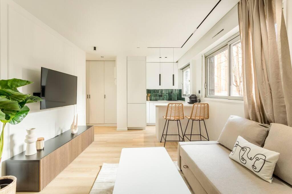 Luxurious 3 Min Walk From Eiffel Tower Parigi