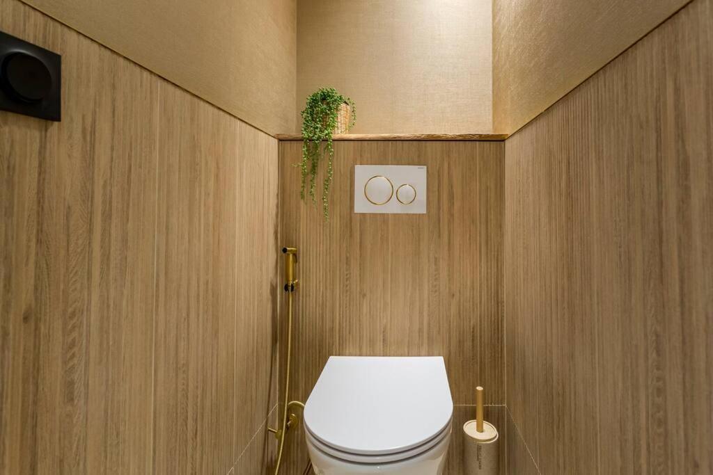 Luxurious 3 Min Walk From Eiffel Tower Appartamento Parigi